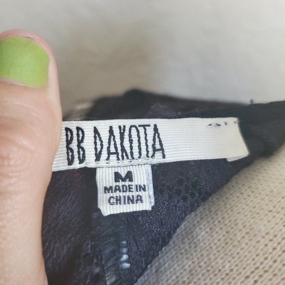 BB Dakota Dress - Picture 2 of 4